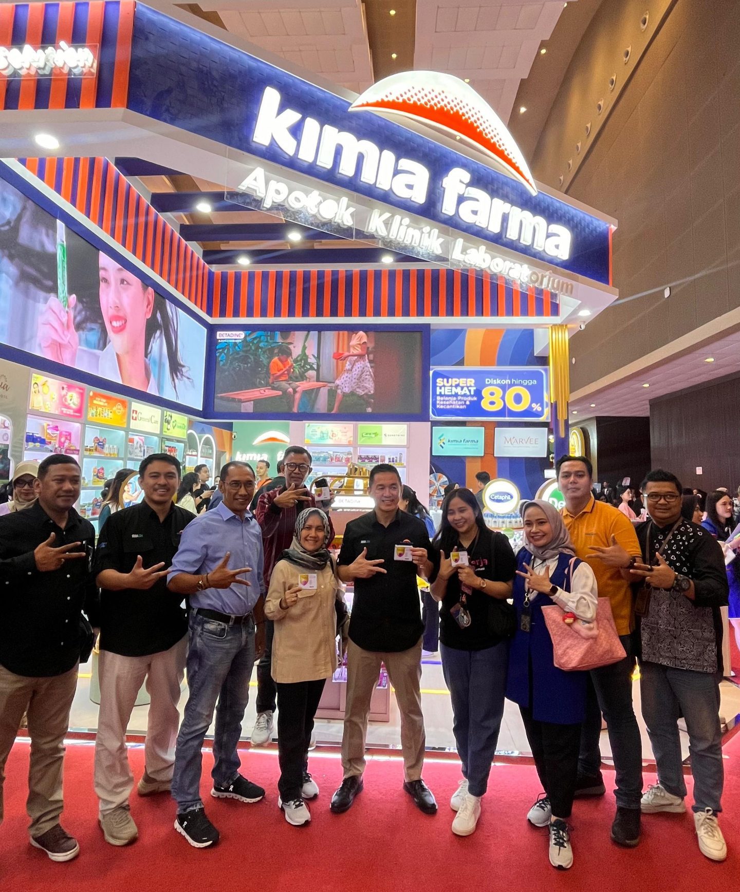 Lunjar Farma: Solusi Kesehatan & Kecantikan di Hati Kota Cilacap